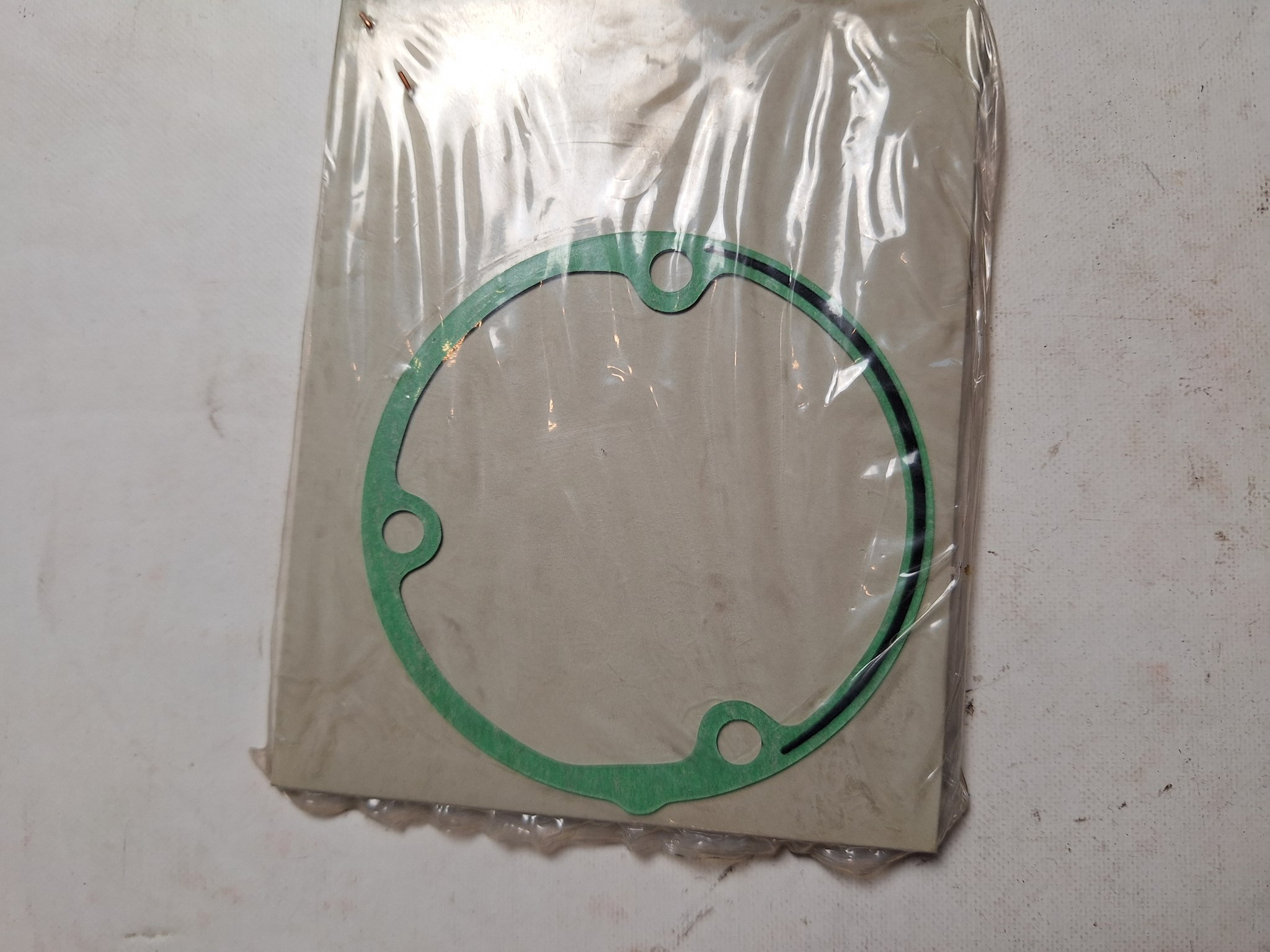 Picture of Honda CB 750-F2N-S KURBELGEH.DICHTUNG RE/LI
